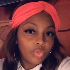 Meet your Posher, Quanisha